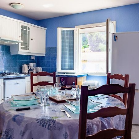 Appartement Avec Piscine Et Cuisine Roquefort la Bedoule Bagian luar foto