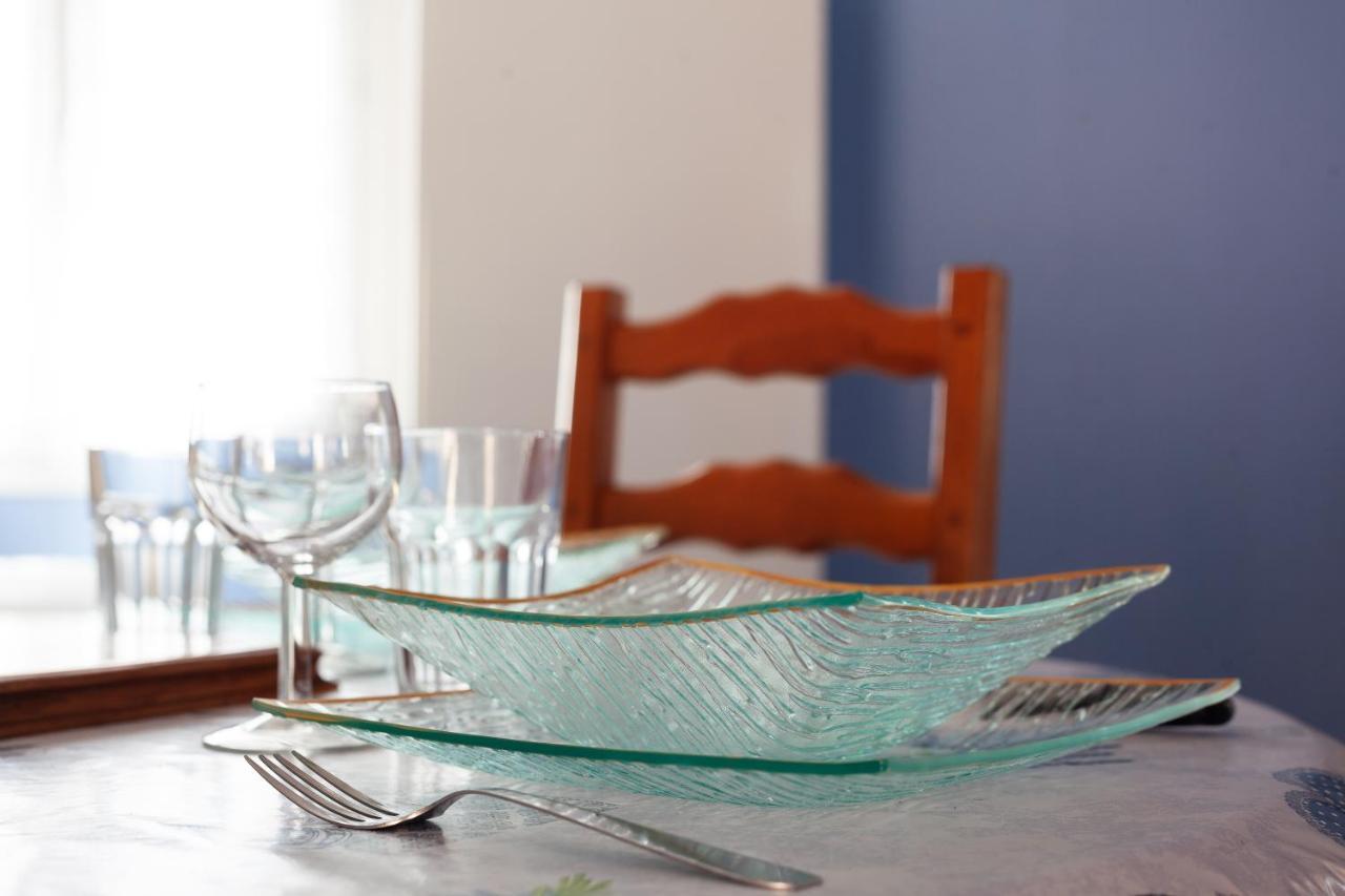 Appartement Avec Piscine Et Cuisine Roquefort la Bedoule Bagian luar foto