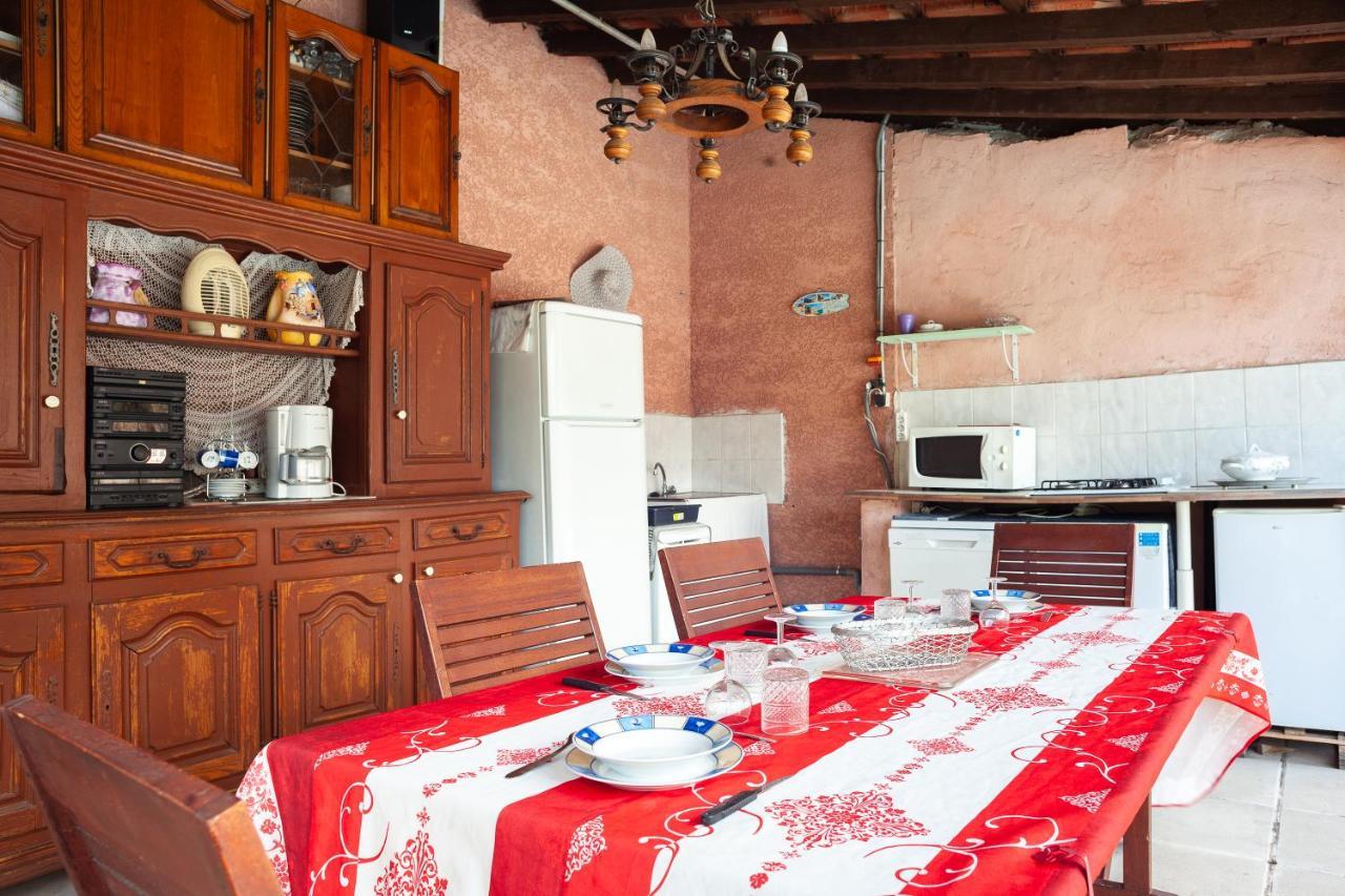 Appartement Avec Piscine Et Cuisine Roquefort la Bedoule Bagian luar foto